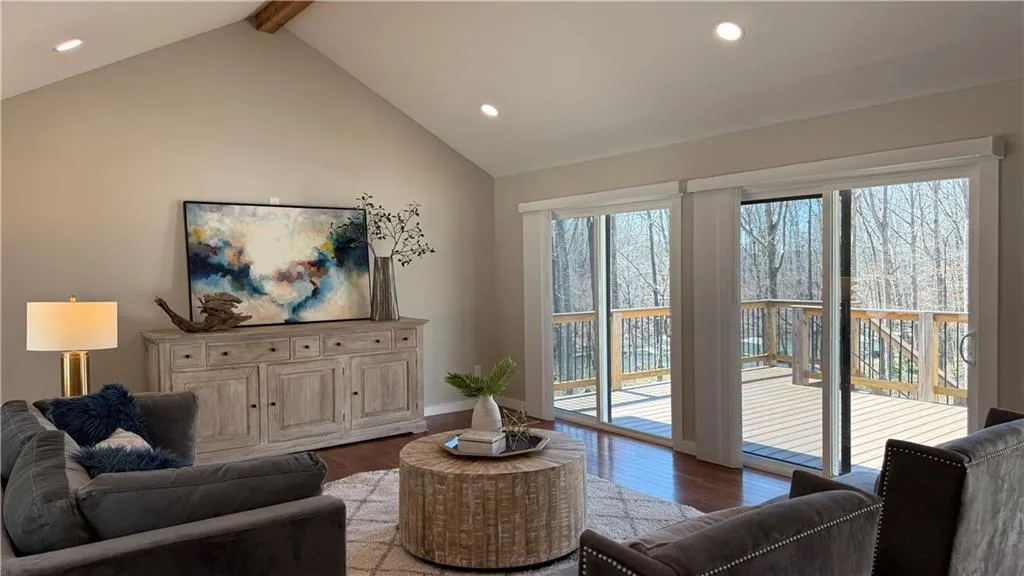 Cumming, Georgia 30041, United States, 4 Bedrooms Bedrooms, ,3 BathroomsBathrooms,Residential,Active,173172