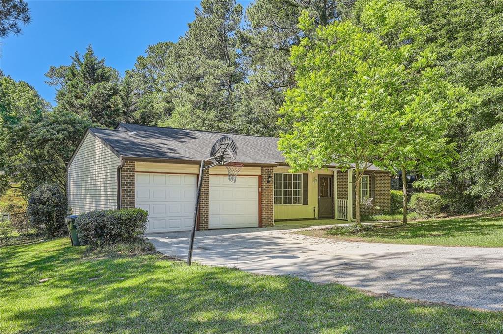 2948 Sagewood Drive, Snellville, Georgia image 2