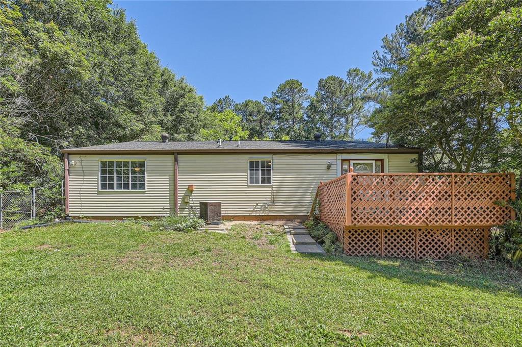 2948 Sagewood Drive, Snellville, Georgia image 27