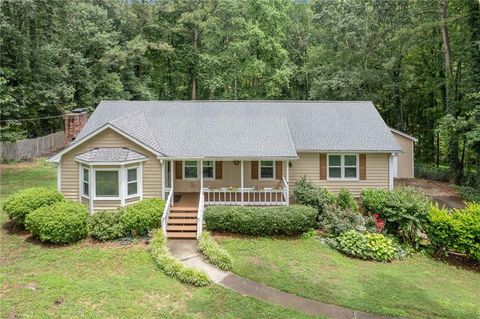 1904 Britt Drive Snellville GA 30078