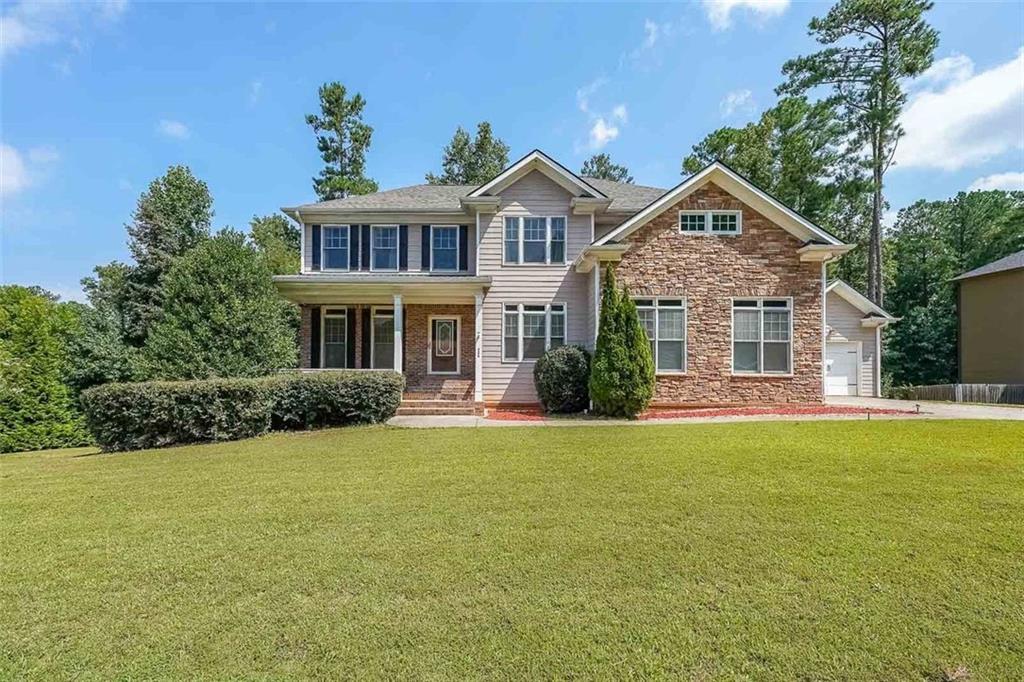 4408 Meadowwood Drive, Loganville, Georgia image 1