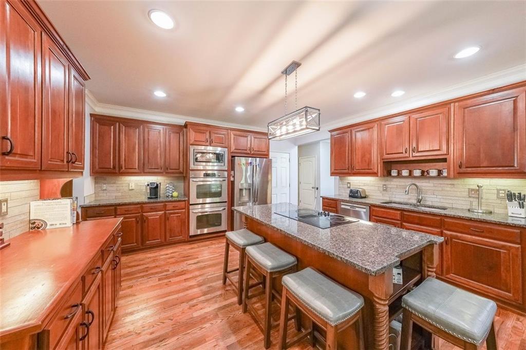 4408 Meadowwood Drive, Loganville, Georgia image 10