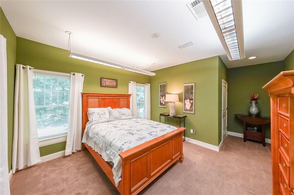 4408 Meadowwood Drive, Loganville, Georgia image 30