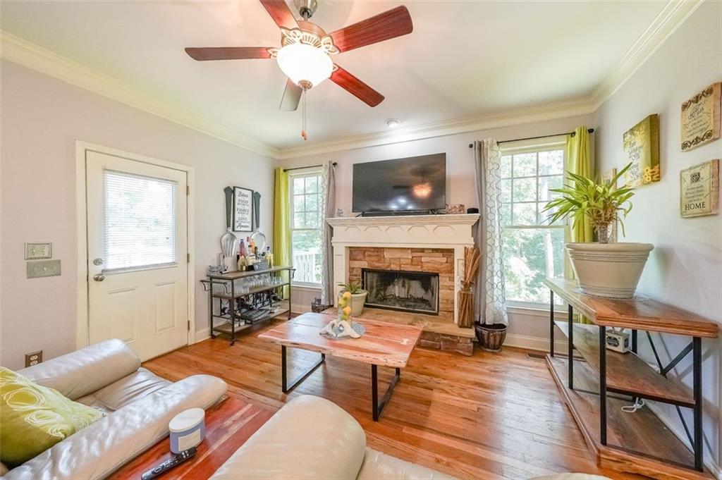 4408 Meadowwood Drive, Loganville, Georgia image 12
