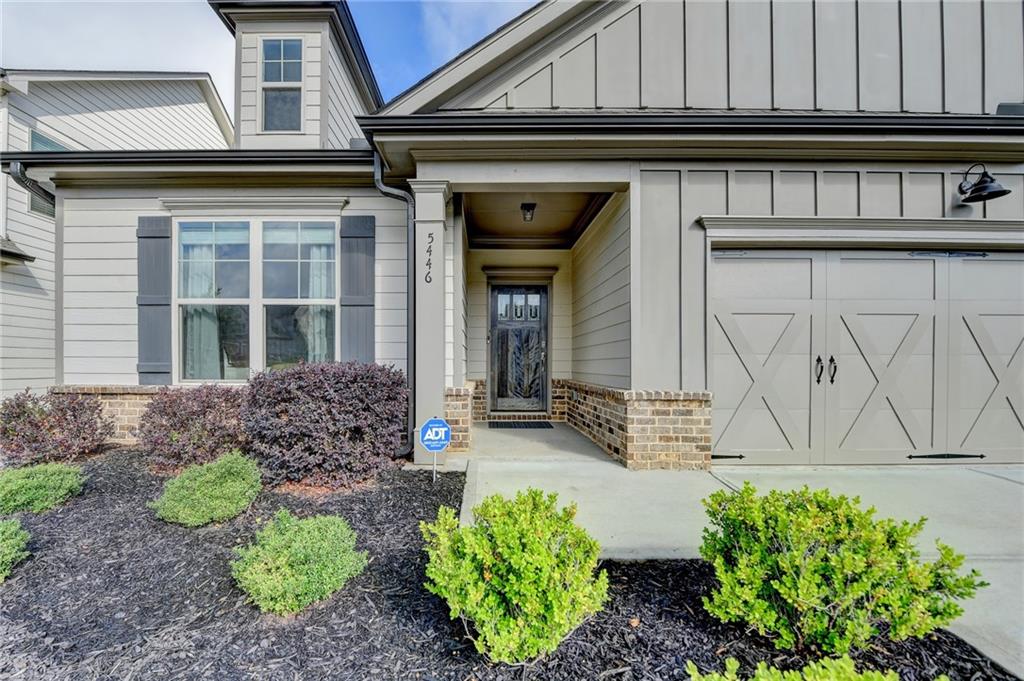 5446 Railway Lane