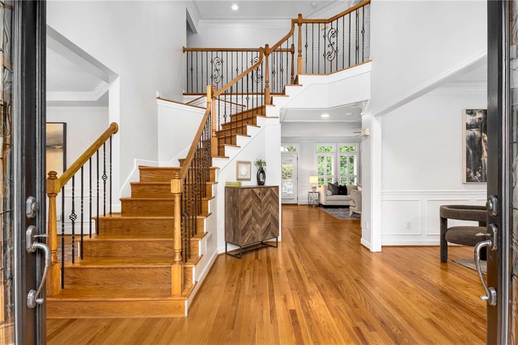 1120 Whitehall Pointe