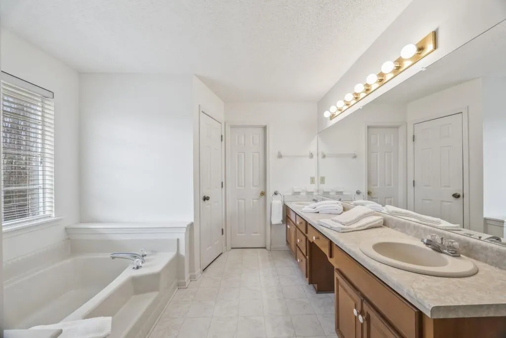 Martin, Georgia 30557, United States, 3 Bedrooms Bedrooms, ,3 BathroomsBathrooms,Residential,Active,96864