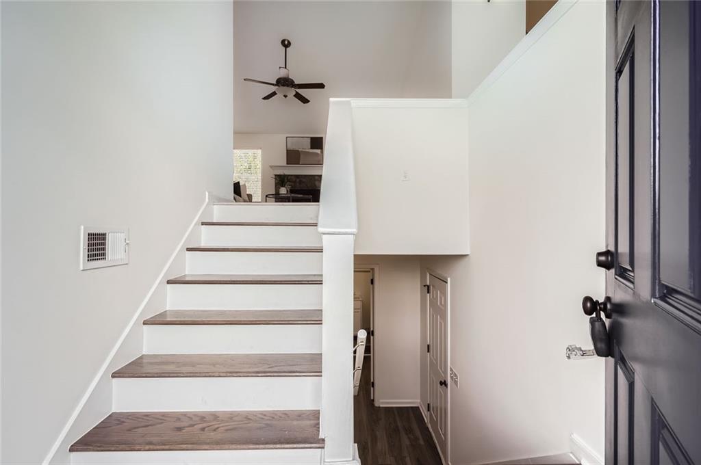 3290 Spincaster Way