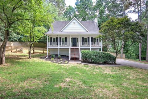 Homes For Sale - 202 Hawkins Farm Circle<br/> Ball Ground, GA 30107