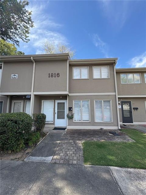 1816 Ashborough Road SE E Marietta GA 30067