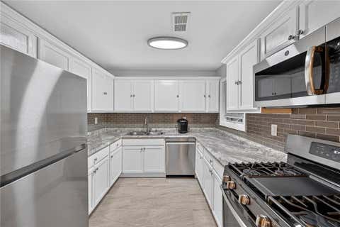 Condo For Sale - 1632 Roanoke Place<br/> Marietta, GA 30067