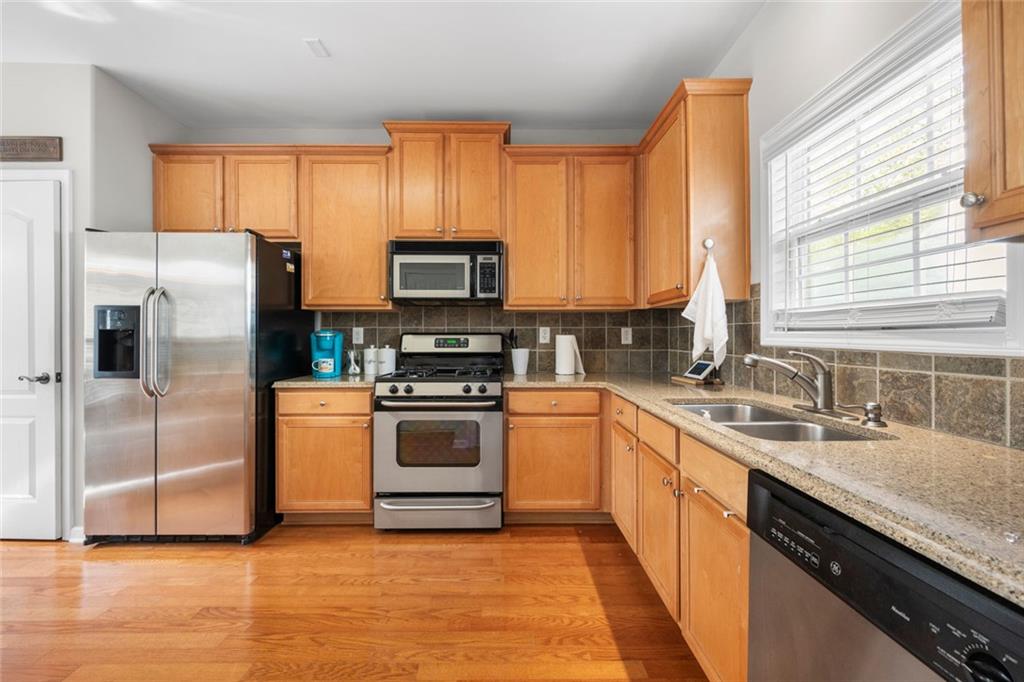 3660 Lake Pass Lane, Suwanee, Georgia image 36