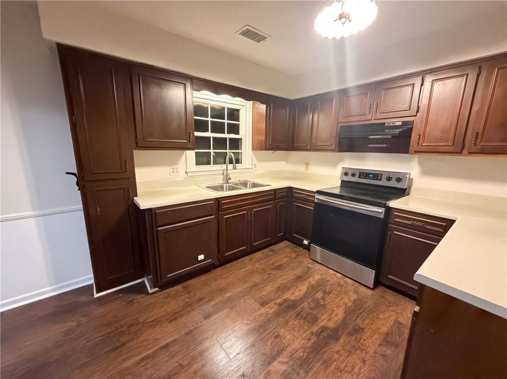 104 Hearthstone Drive