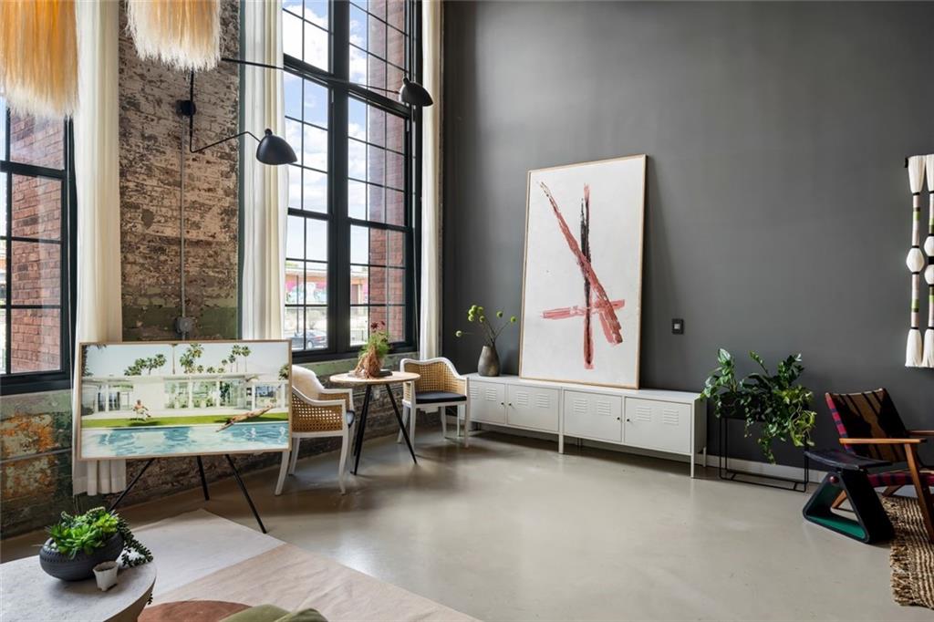 170 Boulevard SE E221