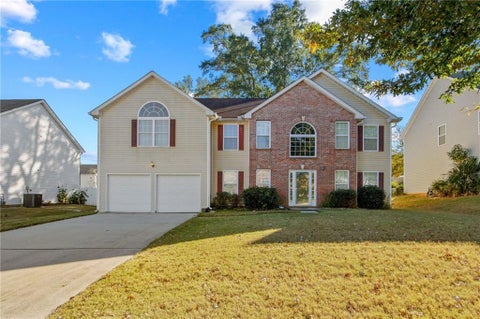 Homes For Sale - 407 Grier Drive<br/> Locust Grove, GA 30248