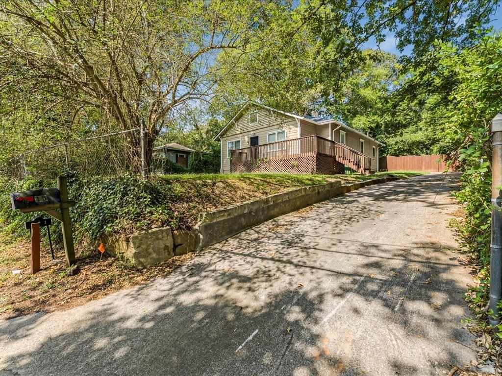 15 Johnson Road NW