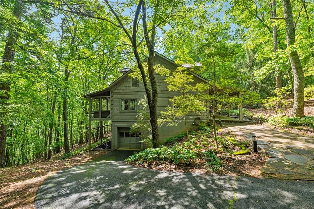 1074 Quail Cove Drive, Jasper, Georgia image 3