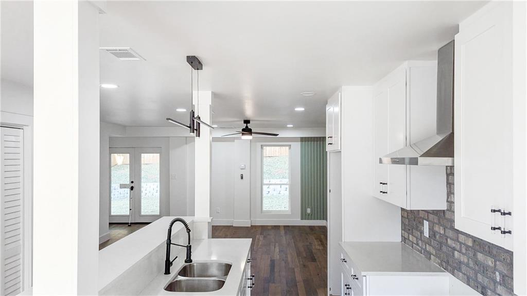 1052 Windsor Street SW