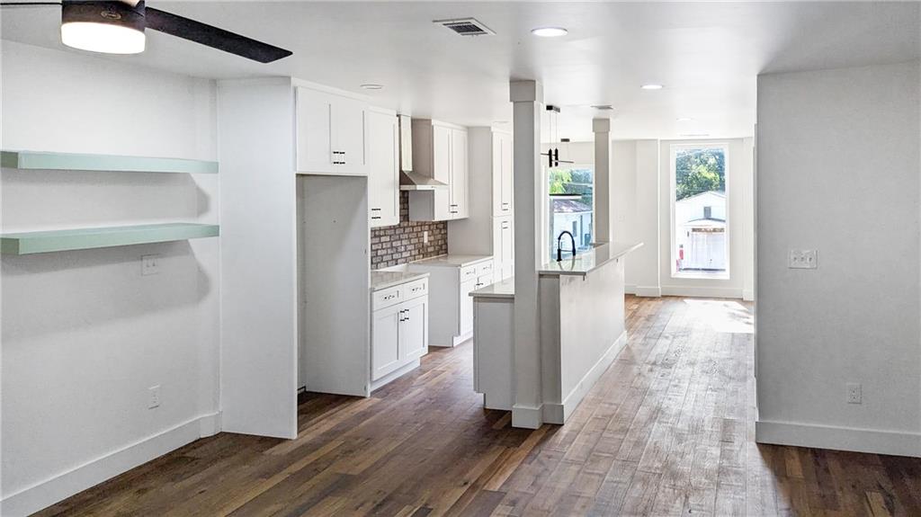 1052 Windsor Street SW