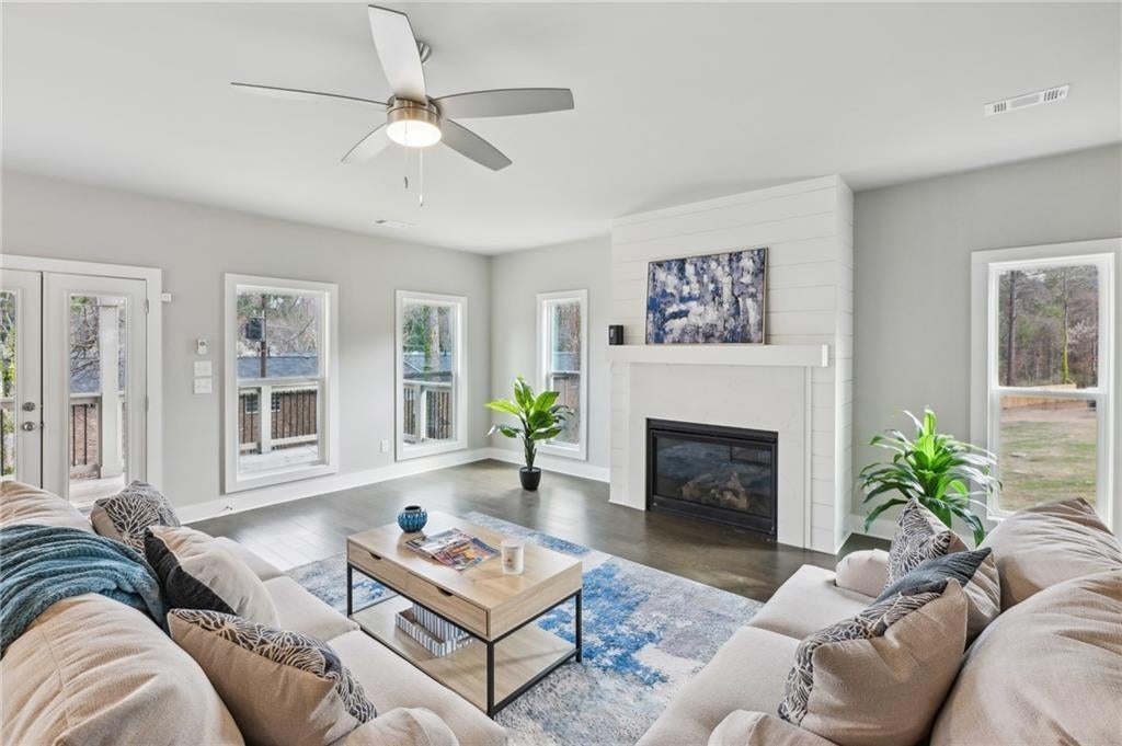3131 Stonegate Drive SW