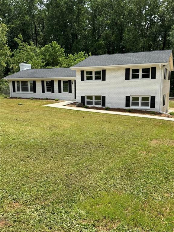 Woodstock rental now available. Just minutes south of downtown.. Recently renovated 3bed/2bath, corner lot w/ large fenced backyard. Non HOA neighborhood.. Woodstock Elementary, Middle and High School District. $2,300/month. $45 application fee per adult.
First months rent plus security deposit (totaling $4,600) due at signing. NO PETS. 12 month lease. Lawncare and utilities are tenants responsibility
PRIVATE LANDLORD that REQUIRES verifiable income and employment.
Available for showings immediately, please reach out anytime to schedule. Drew (678) 620-5008