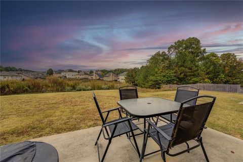 A home in Dacula