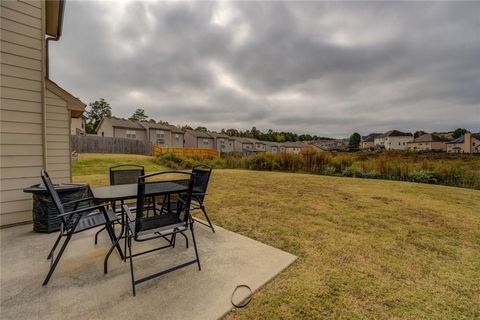 A home in Dacula