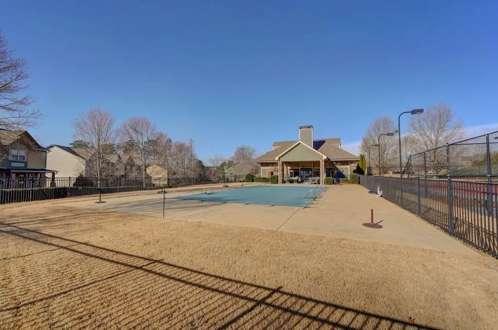 Canton, Georgia 30115, United States, 4 Bedrooms Bedrooms, ,4 BathroomsBathrooms,Residential,Pending,20723