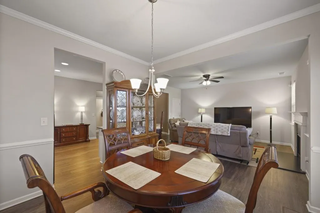 Canton, Georgia 30115, United States, 4 Bedrooms Bedrooms, ,4 BathroomsBathrooms,Residential,Pending,20723