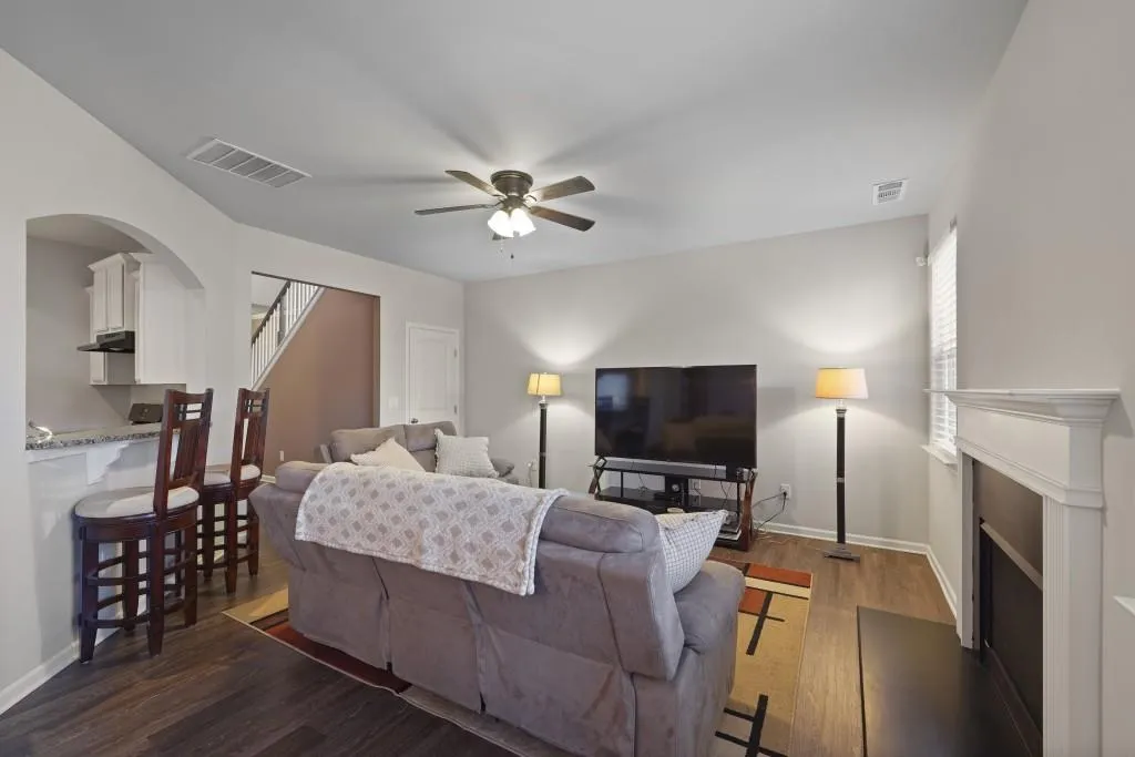 Canton, Georgia 30115, United States, 4 Bedrooms Bedrooms, ,4 BathroomsBathrooms,Residential,Pending,20723