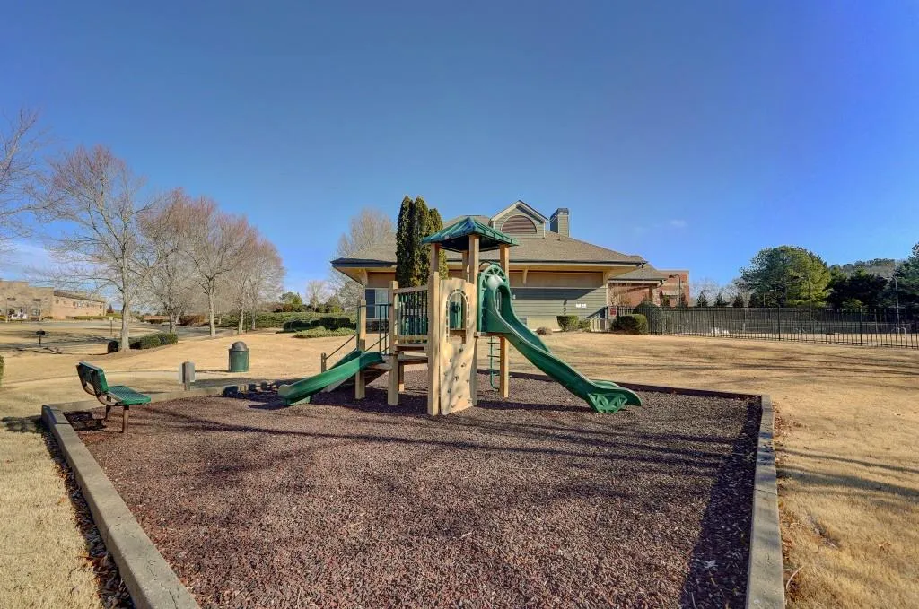 Canton, Georgia 30115, United States, 4 Bedrooms Bedrooms, ,4 BathroomsBathrooms,Residential,Pending,20723