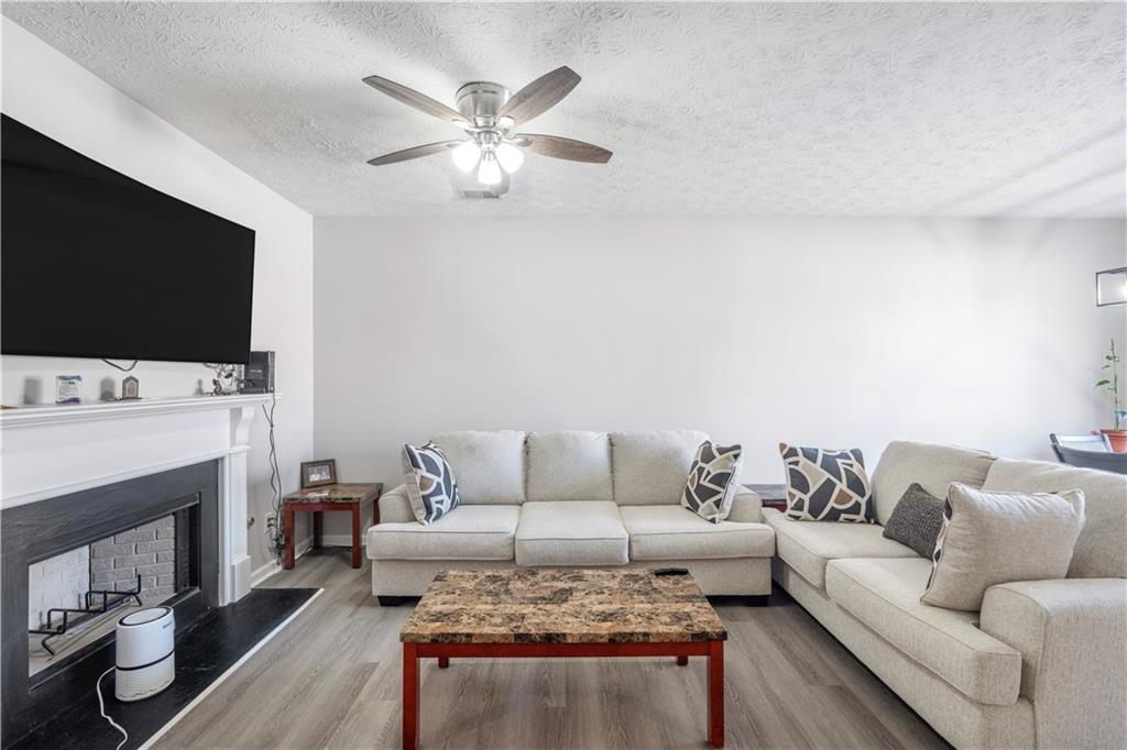 156 Haven Oak Way, Lawrenceville, Georgia image 3