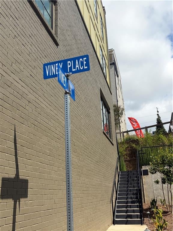 1275 Viney Place NW 12