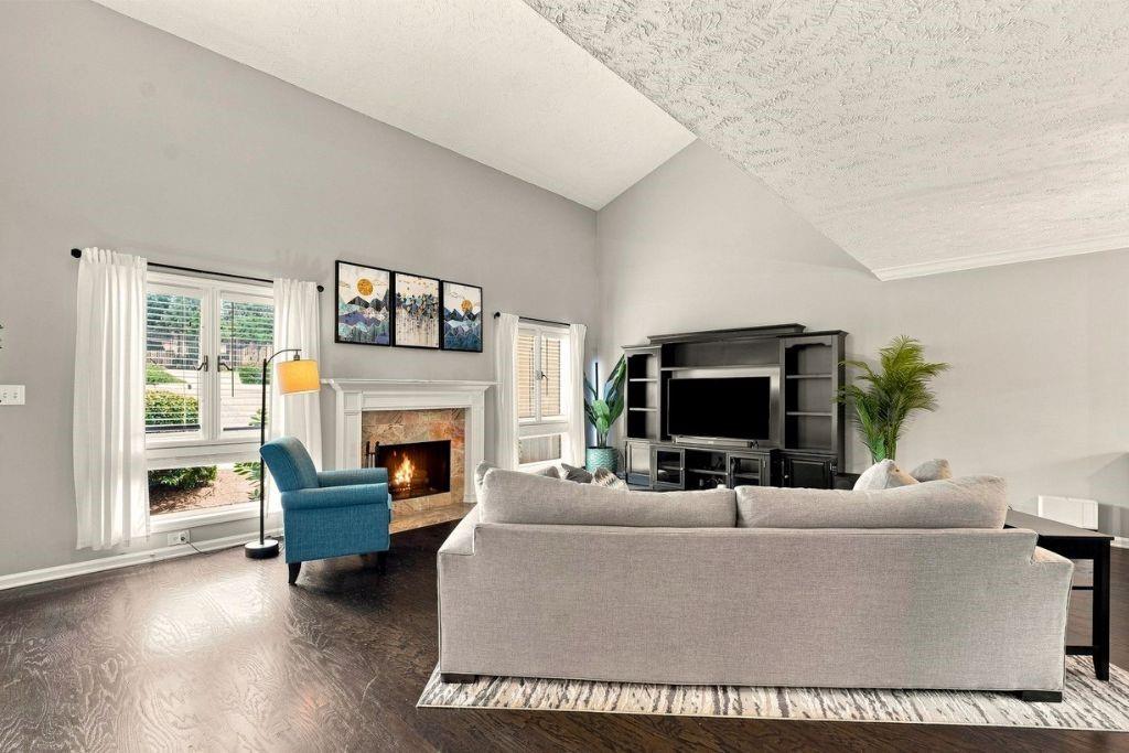 3249 Clairmont North NE