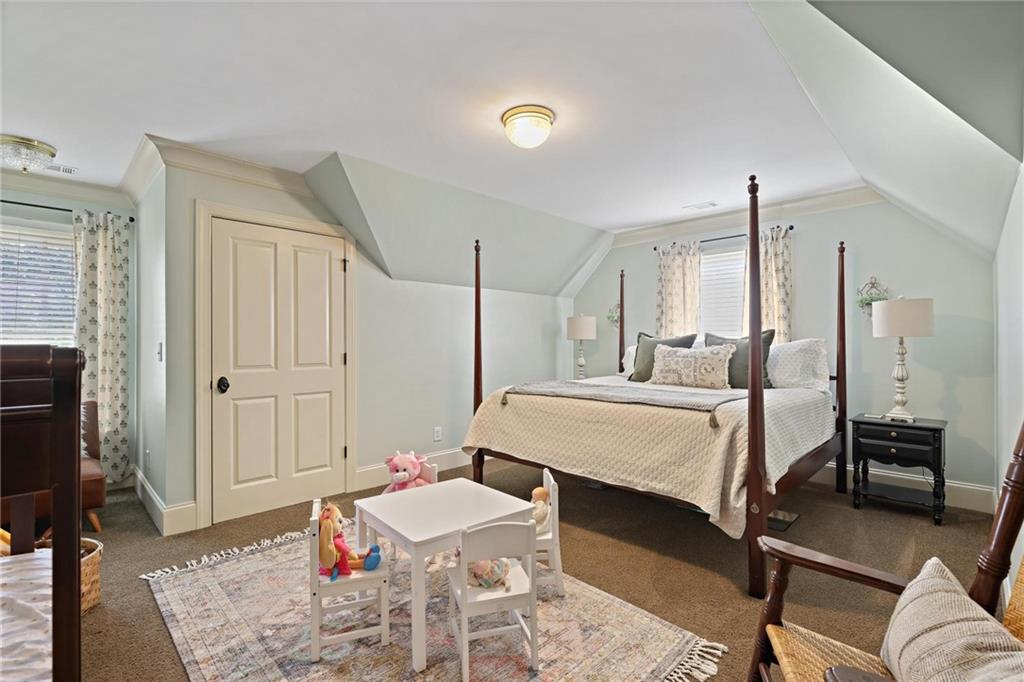 Oakton - Residential