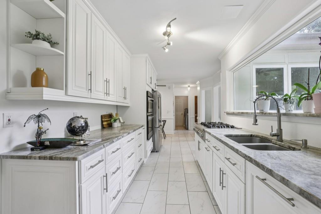 4102 Ailey Court