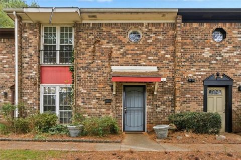 Photo of 713 Garden View Drive, Stone Mountain, GA 30083 (MLS # 7657744)