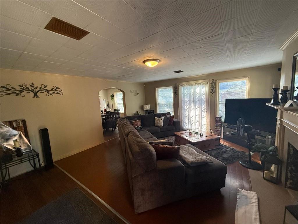 1184 Edna Place