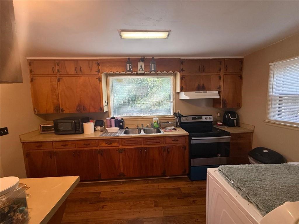 1184 Edna Place