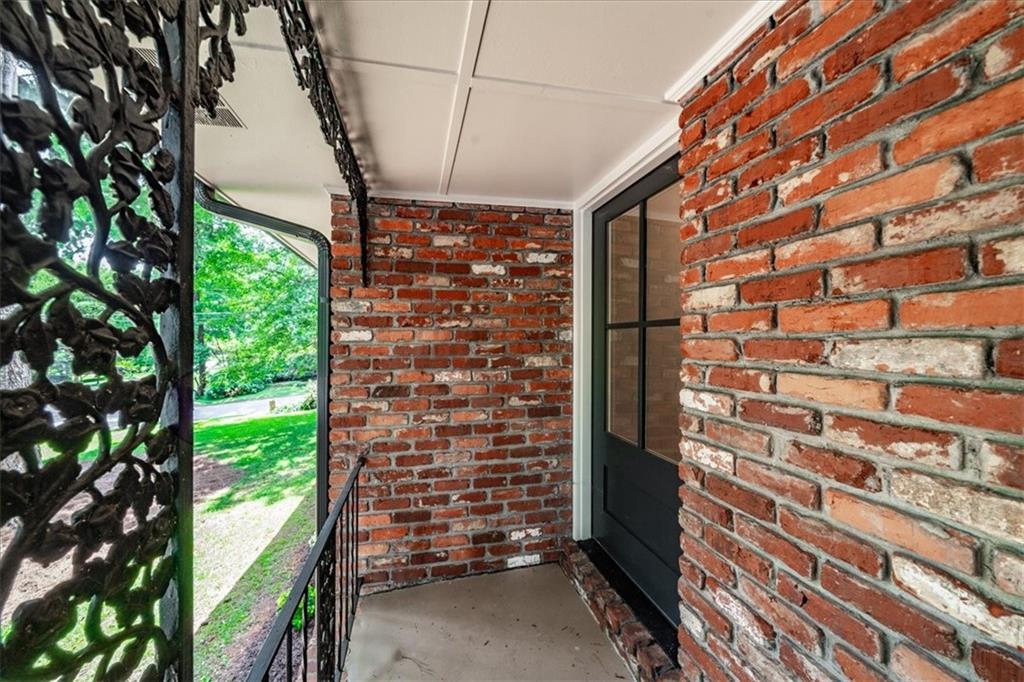 1520 Diamond Head Circle