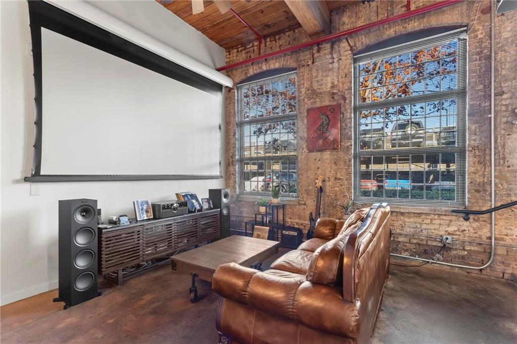 170 Boulevard SE F109