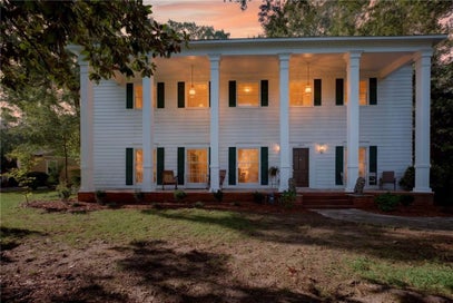 8607 Campbellton Street Douglasville GA 30134