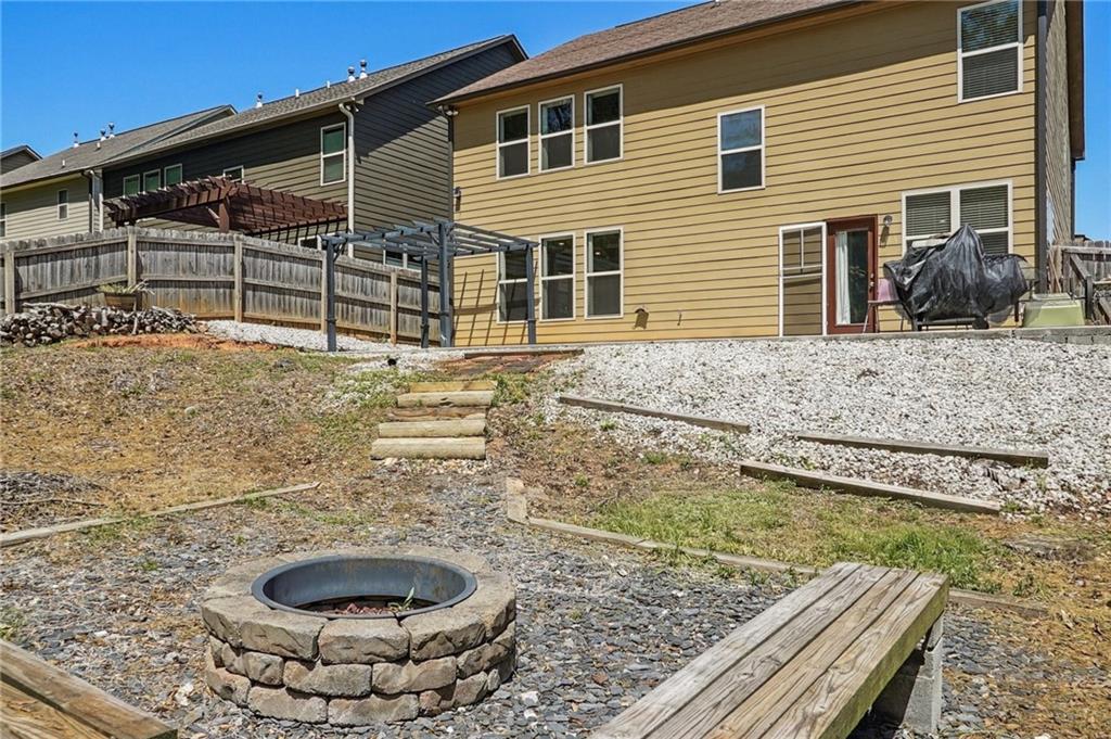 2638 LAKE MANOR Circle