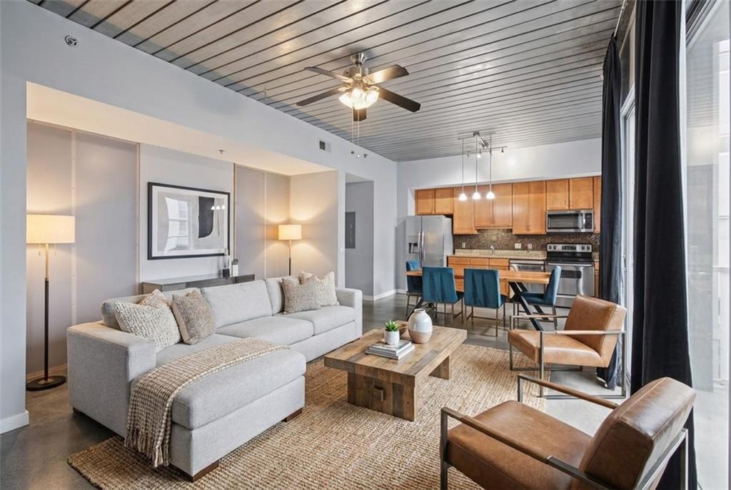620 Glen Iris Drive NE 325