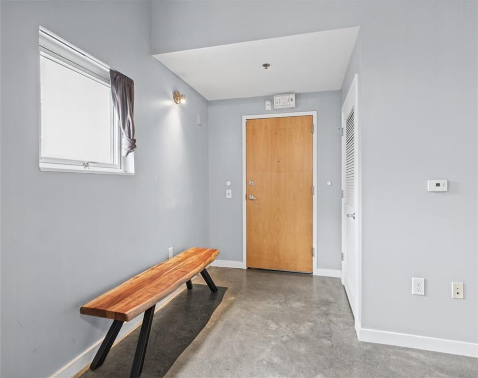 620 Glen Iris Drive NE 325