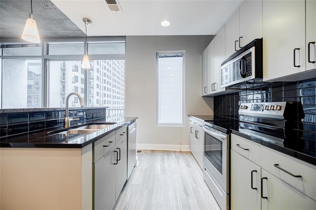44 Peachtree Place NW 1228