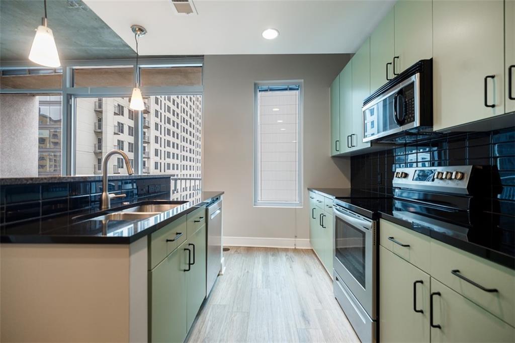 44 Peachtree Place NW 1228