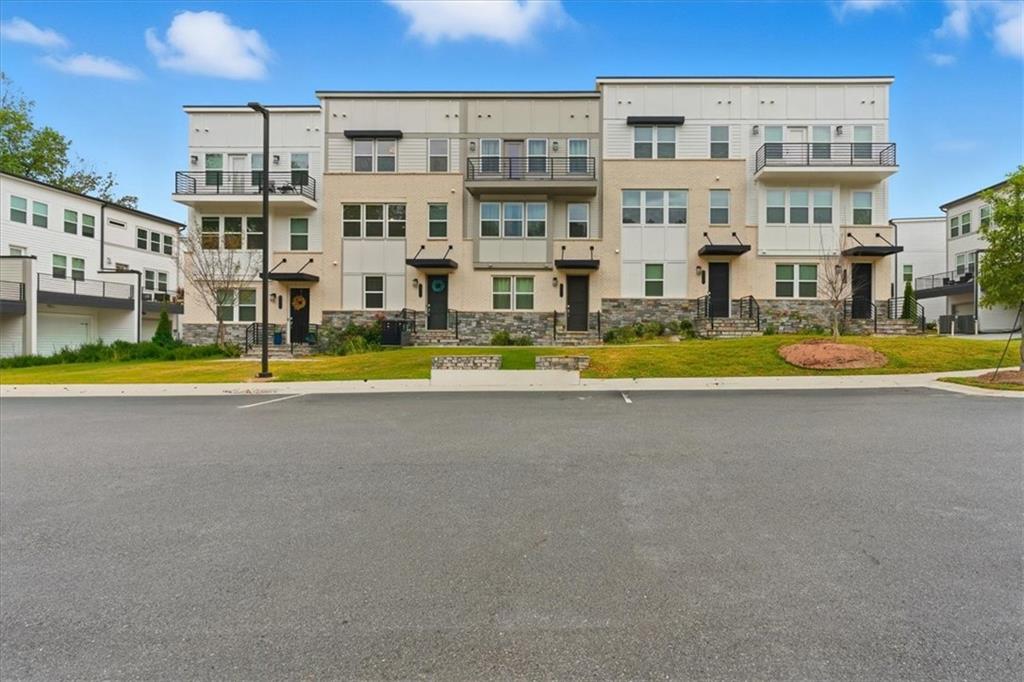 3370 Oak Harbor Drive