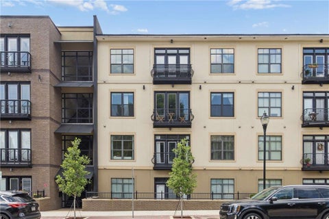 Condo For Sale - 5300 Peachtree Road #2605<br/> Dekalb County, Atlanta, GA 30341