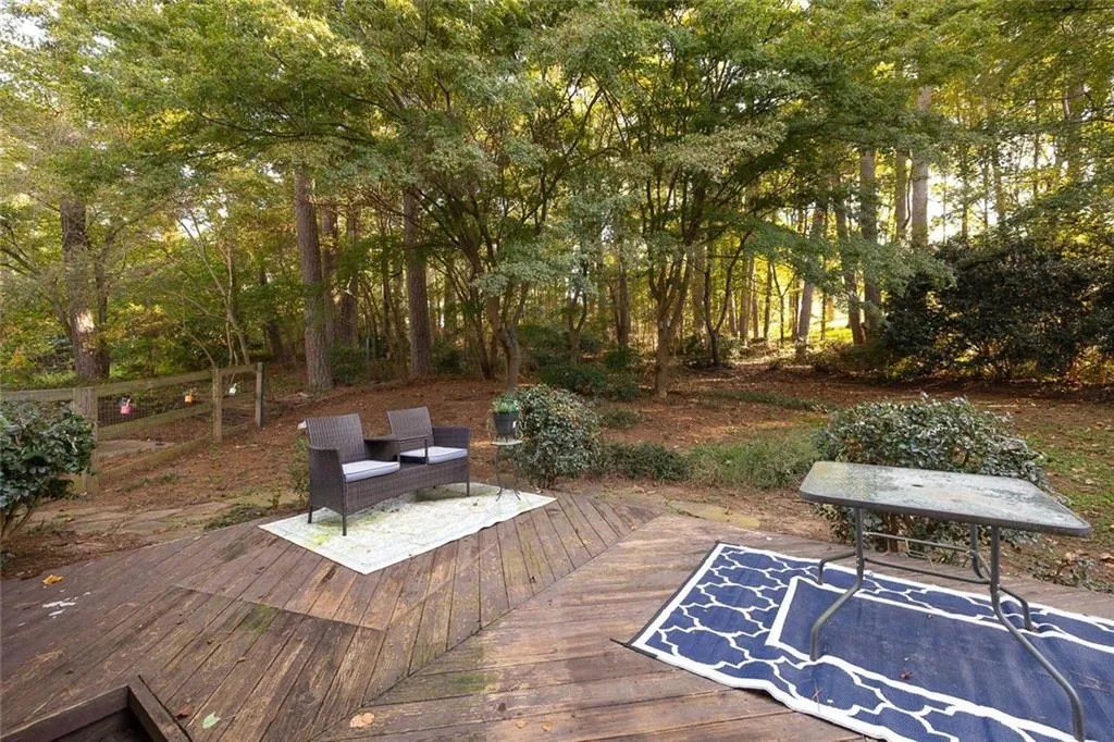 Marietta, Georgia 30066, United States, 3 Bedrooms Bedrooms, ,3 BathroomsBathrooms,Residential,Active,221618